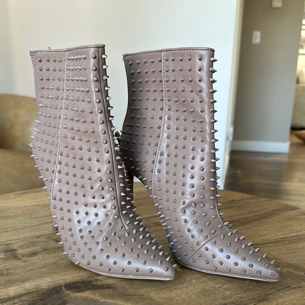 Steve Madden Taupe Spike-Studded Pointed Toe Ankle Boots